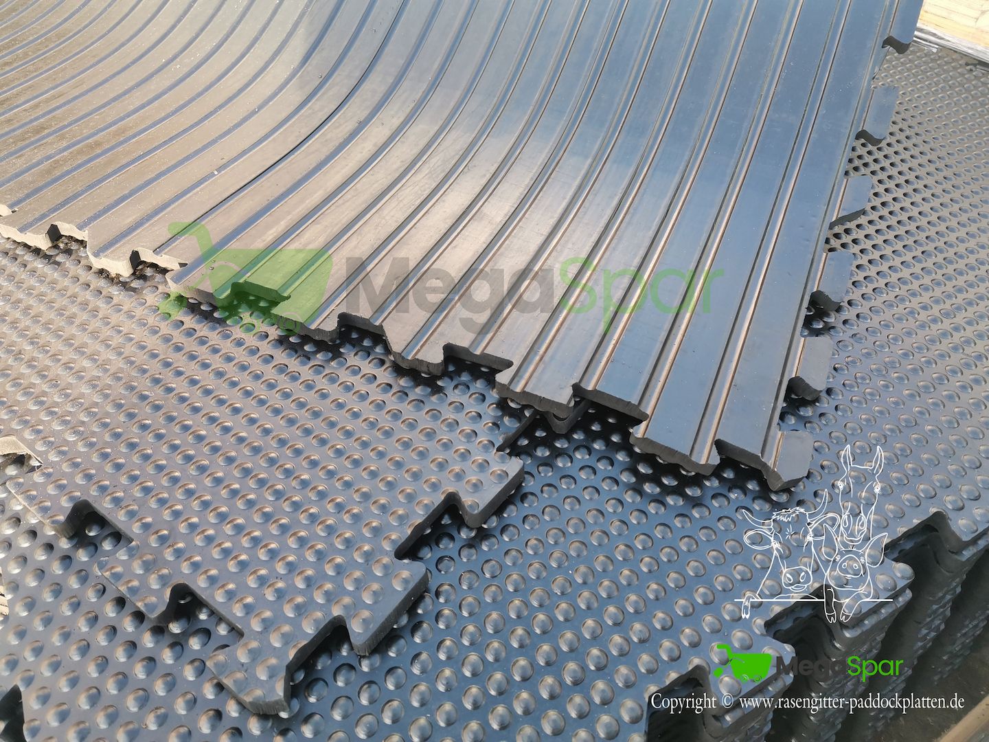 Stallmatten & Pferdematten kaufen Top-Preise für Boxenmatten