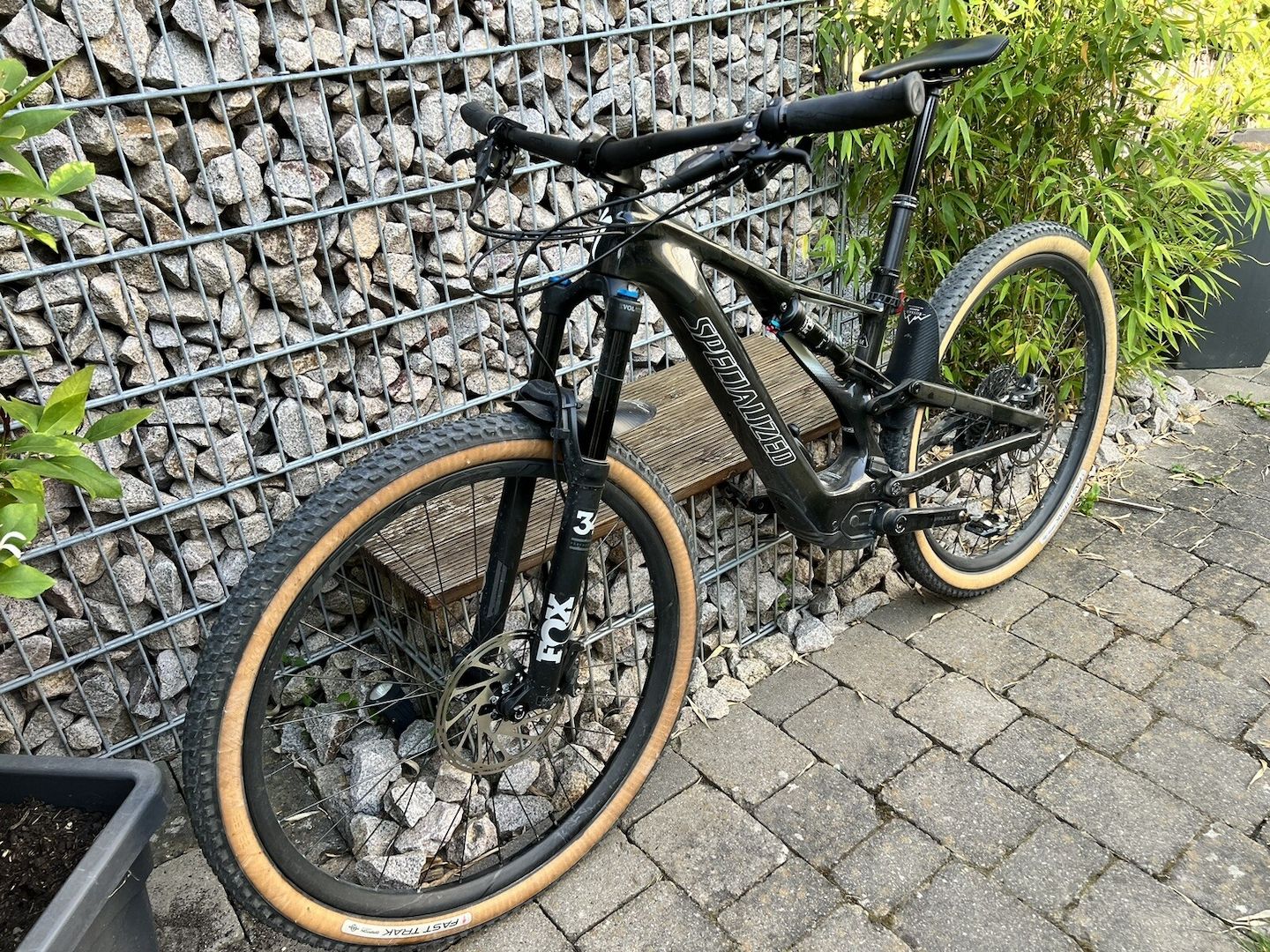 Specialized Levo SL Expert Carbon E-Mountainbike