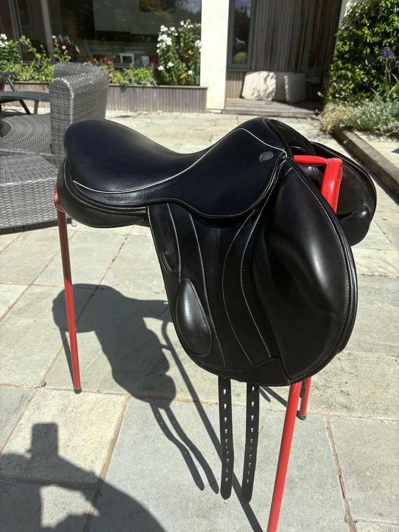 Fairfax Andrew Hoy Monoflap XC Sattel 17 Zoll