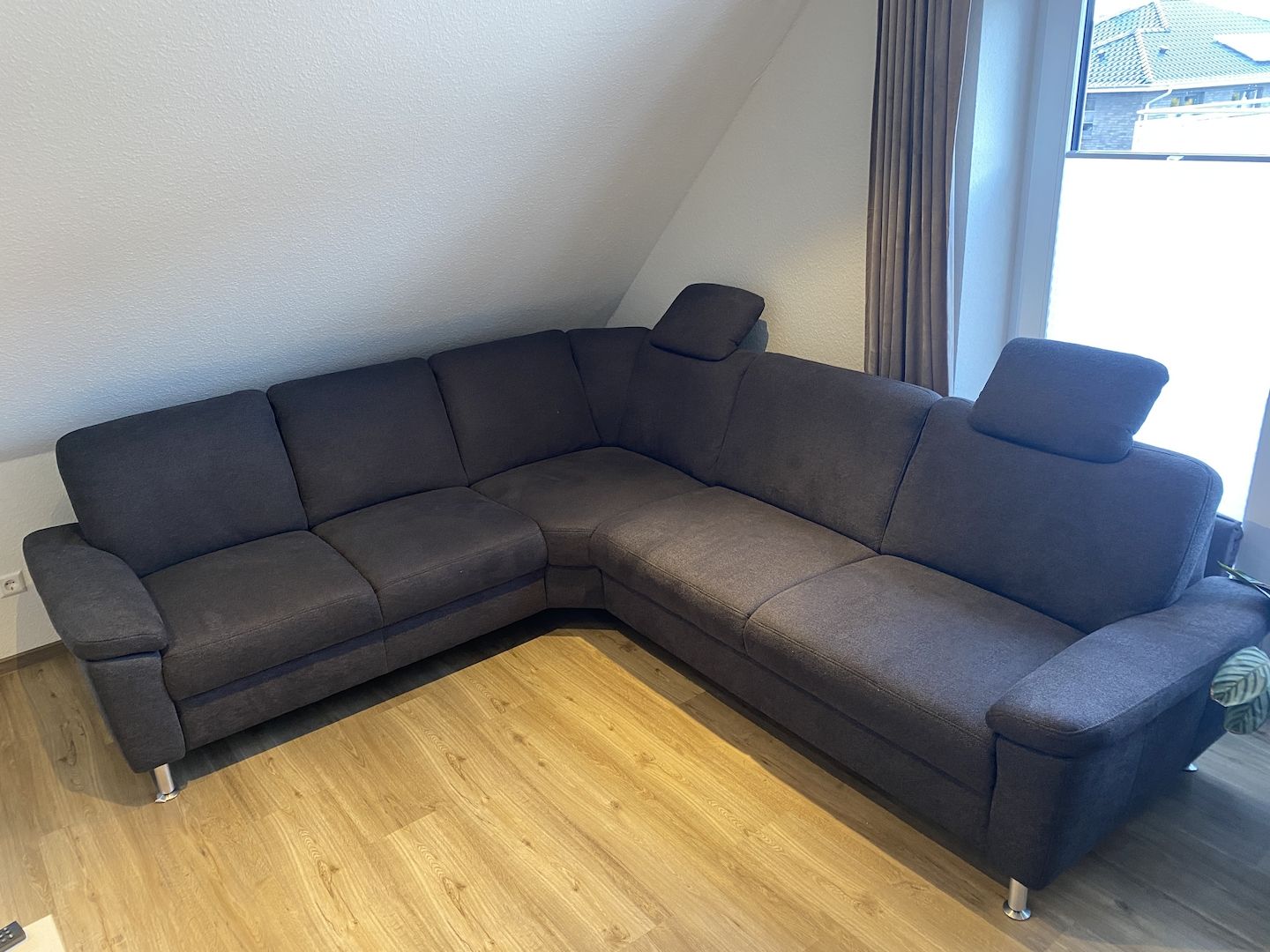 Ecksofa in Anthrazit- wie neu