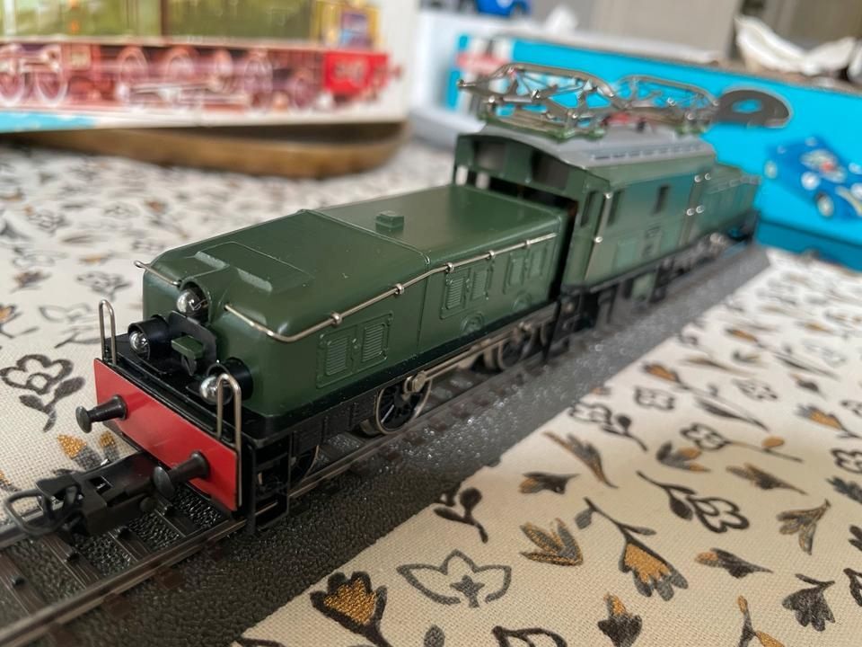 Märklin HO 3015 SBB Krokodil OVP Top-Zustand