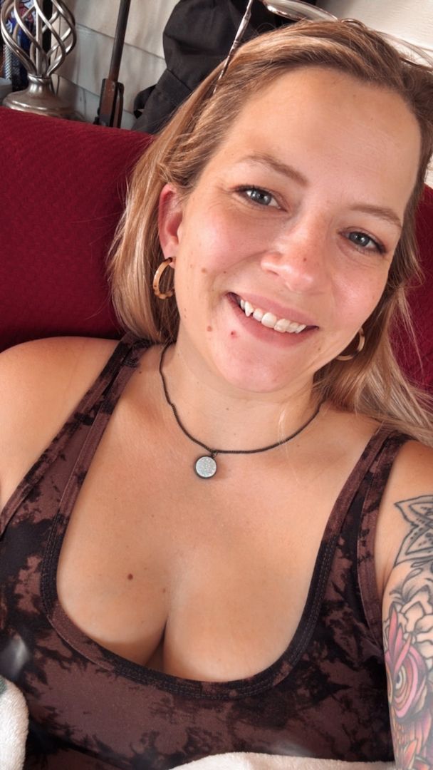 Ich biete unverbindlichen Sex ohne Verpflichtungen an.