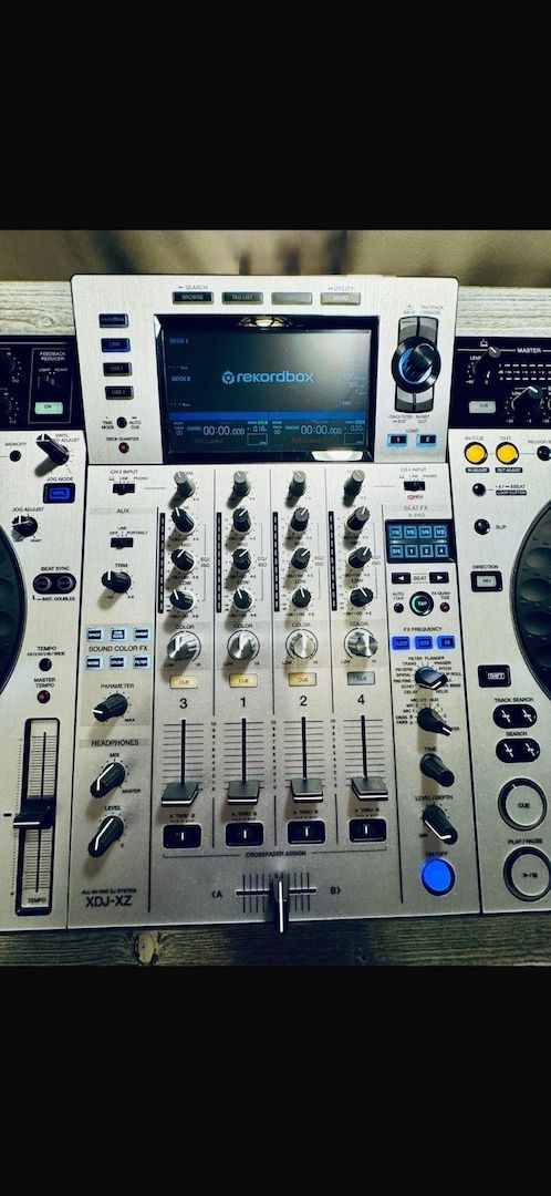 DJ-System Pioneer DJ XDJ-XZ professionelles 4-Kanal All-in-One