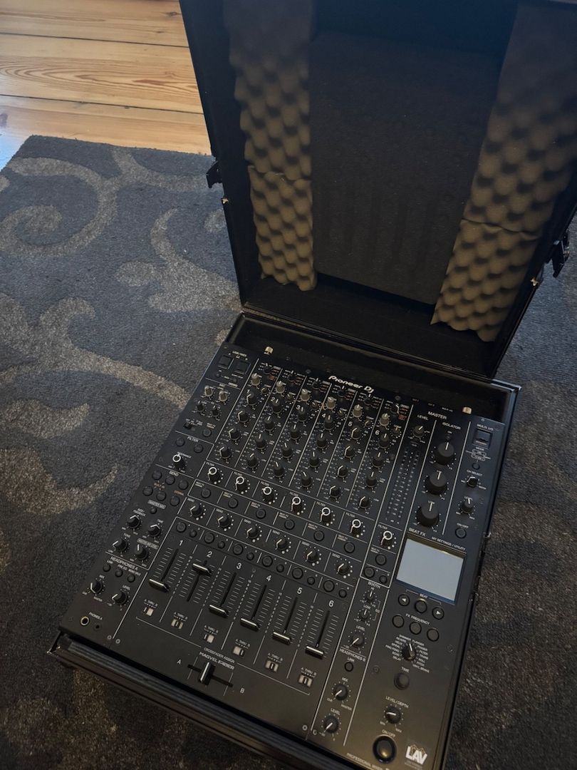 Pioneer DJM-V10 DJ-Mischpult