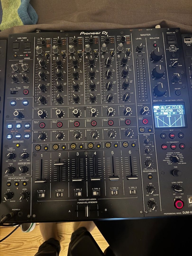 Pioneer DJM-V10 DJ-Mischpult