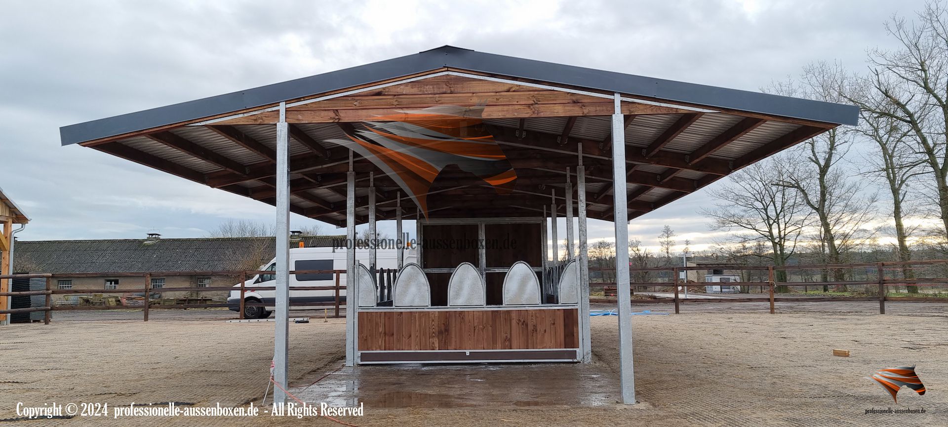 ACTIVE Modelle für Pferde: Futterraufe, Heuraufe & Pferderaufe kaufen