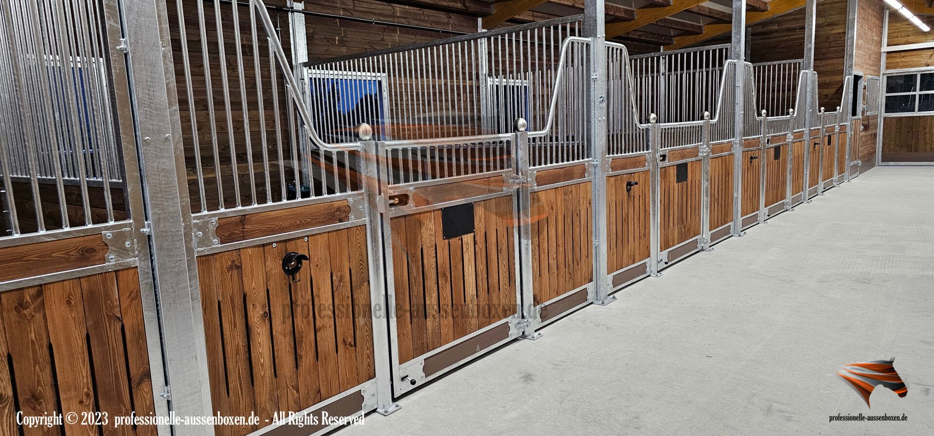 Pferdebox kaufen: Innenbox und Boxenstall direkt vom Hersteller