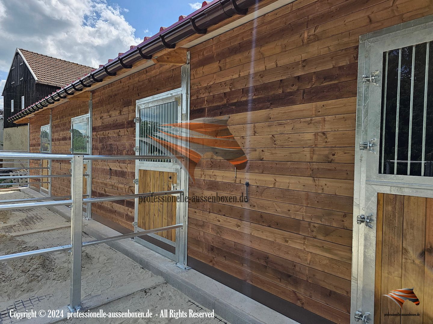 Stalltür kaufen & Paddocktür - Scheibetore | Pferdestalltür