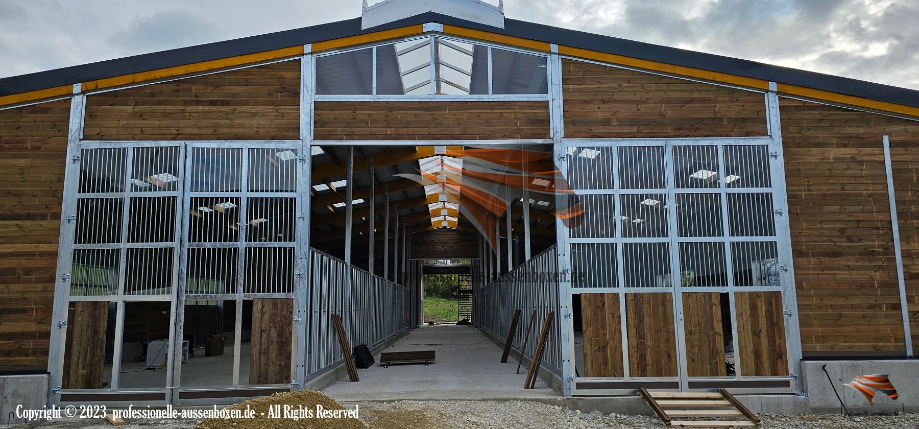 Stalltür kaufen & Paddocktür - Scheibetore | Pferdestalltür