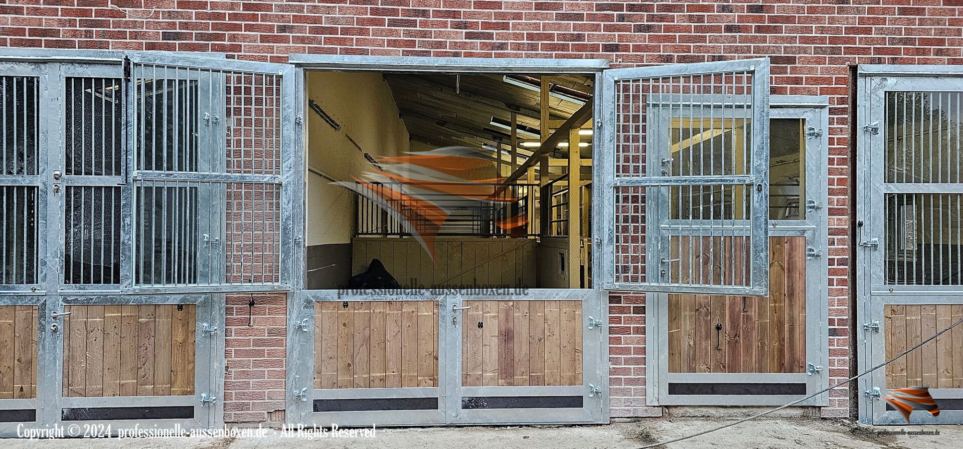 Stalltür kaufen & Paddocktür - Scheibetore | Pferdestalltür