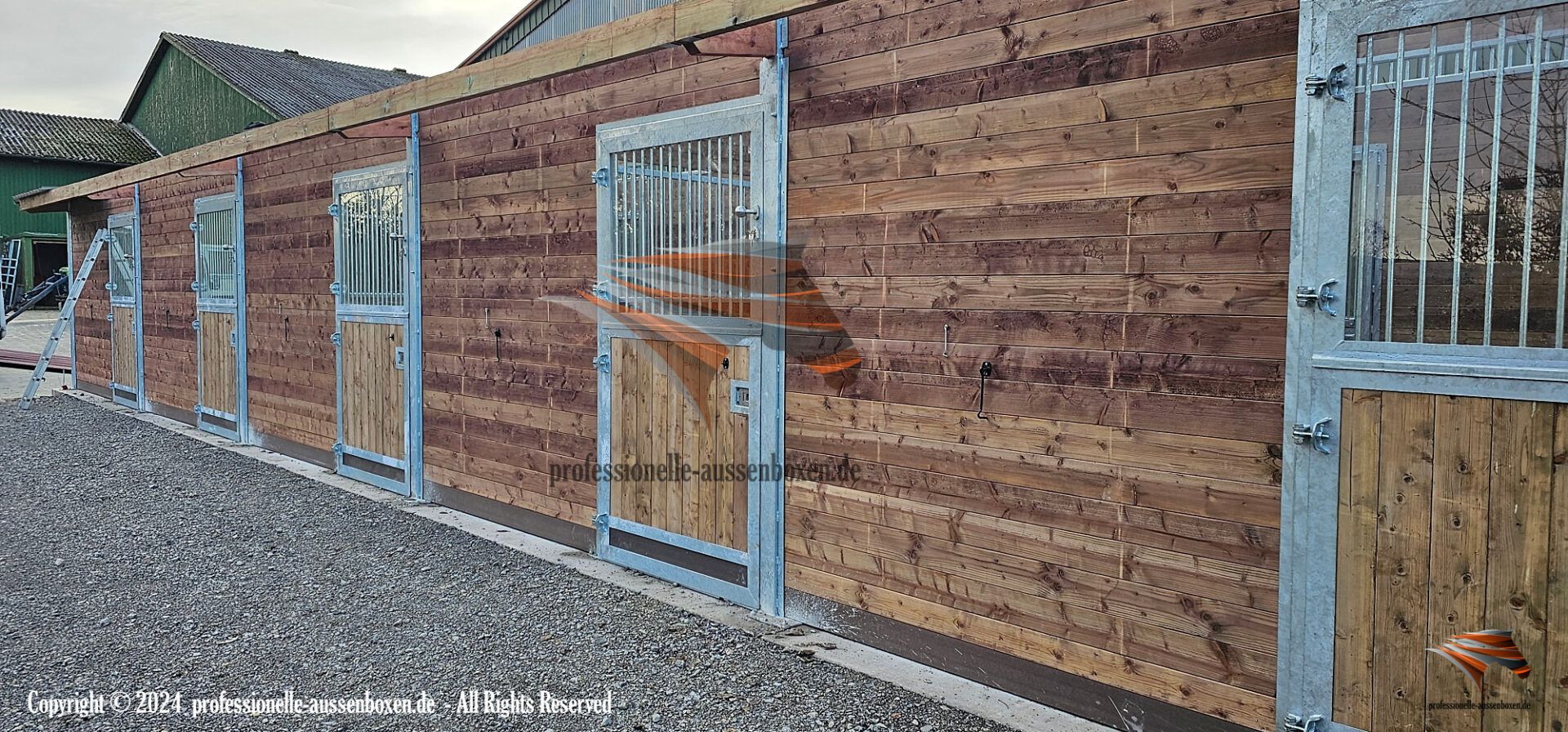 Stalltür kaufen & Paddocktür - Scheibetore | Pferdestalltür