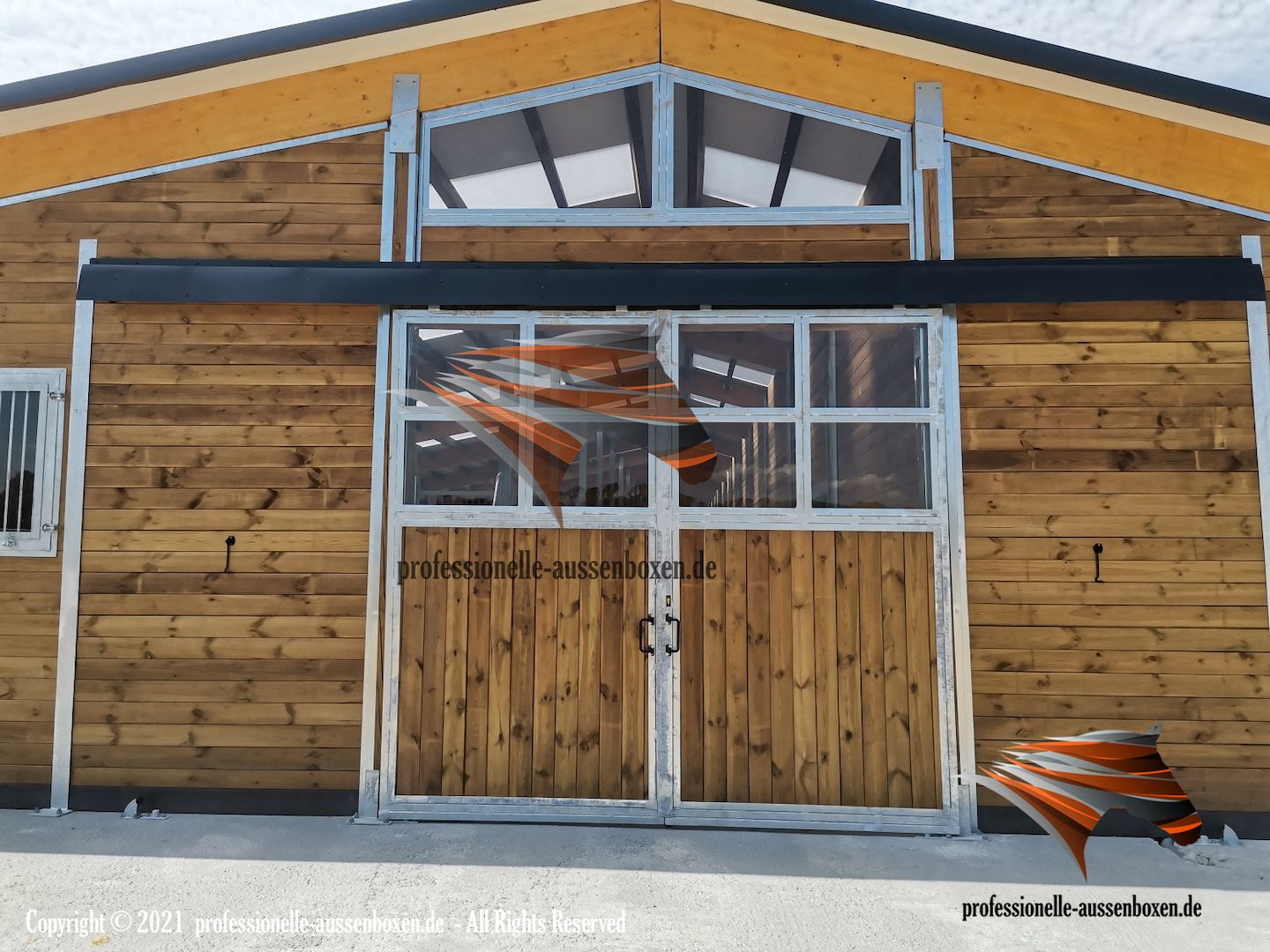 Stalltür kaufen & Paddocktür - Scheibetore | Pferdestalltür