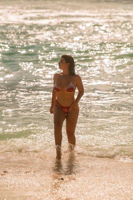 Ich stehe Ihnen gerne zur Verfügung.