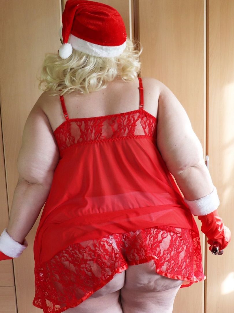 Erotikbombe- Rubenslady ist dein Weihnachtsgeschenk - 24/7 erreichbar!