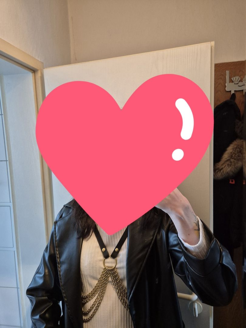 Erfahrene Dominas suchen online Sub!