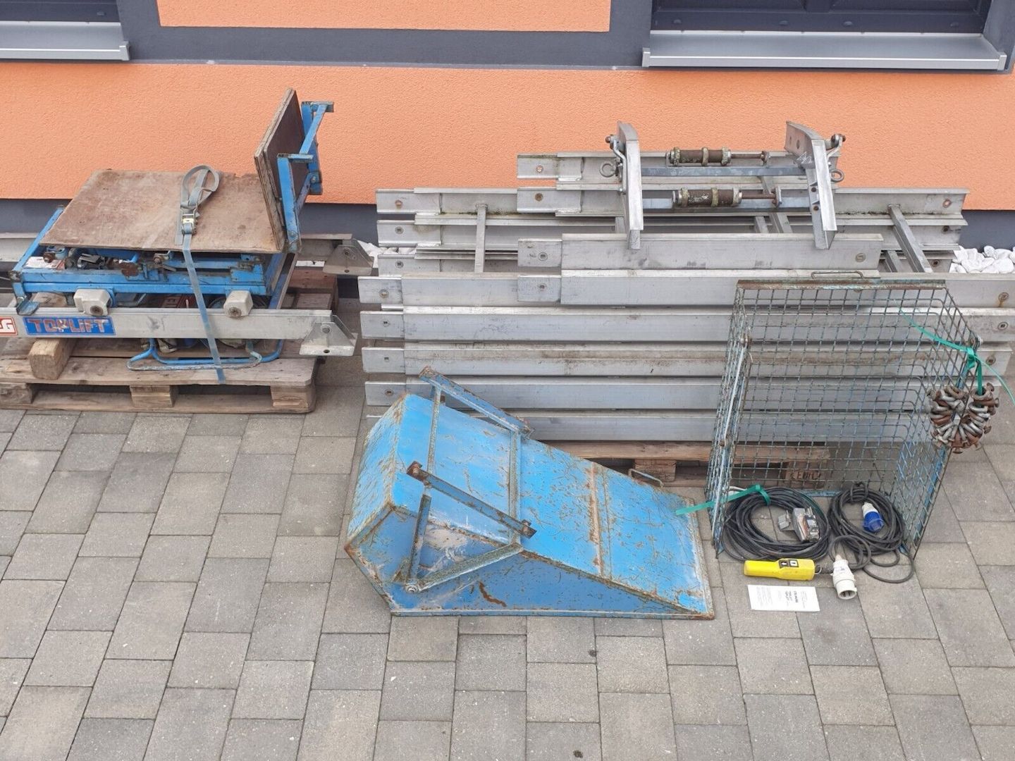 20m Steinweg Dachaufzug Dachdeckeraufzug Schrägaufzug Bauaufzug Stecklift Aufzug