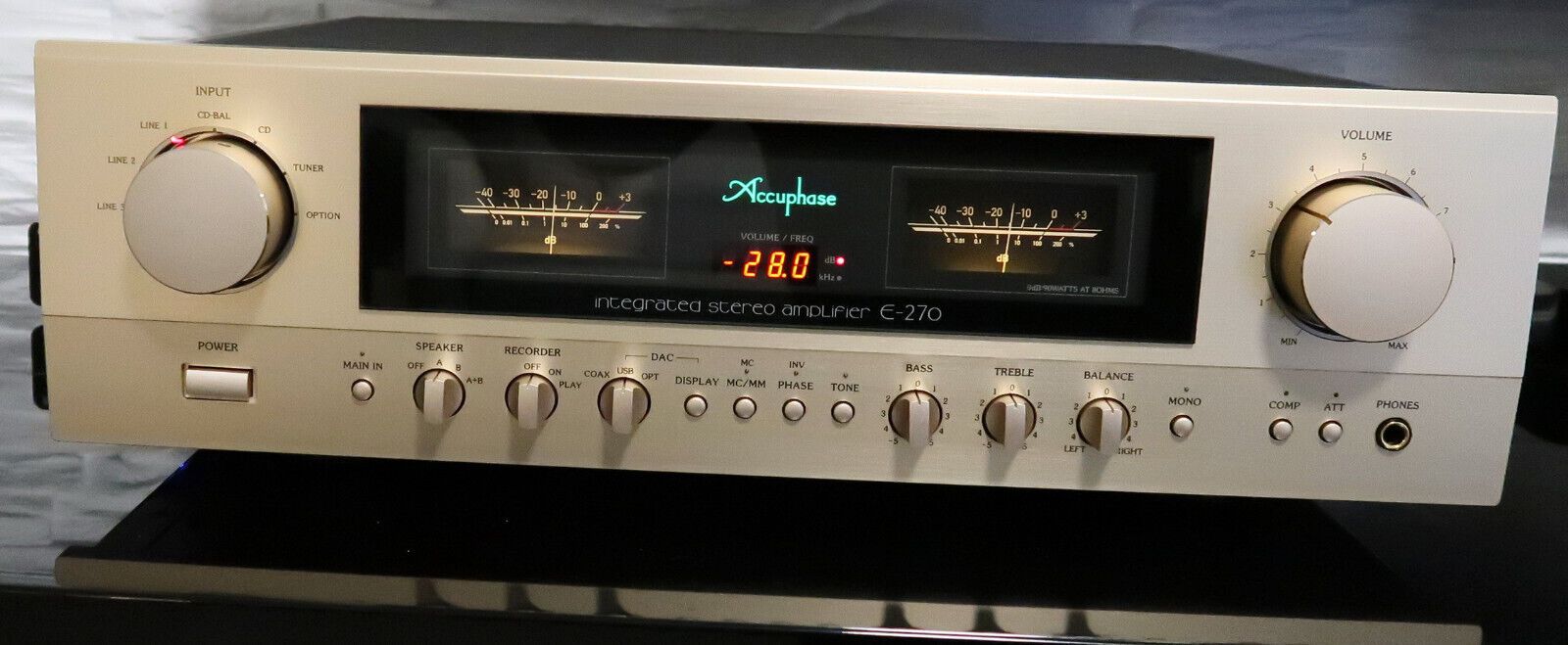 ACCUPHASE E-270 Vollverstärker - PIA - High End - in OVP