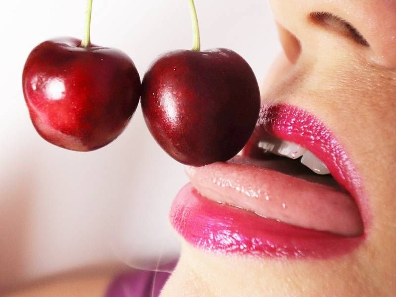 Private Hausfrau leert dir deine Eier aus!