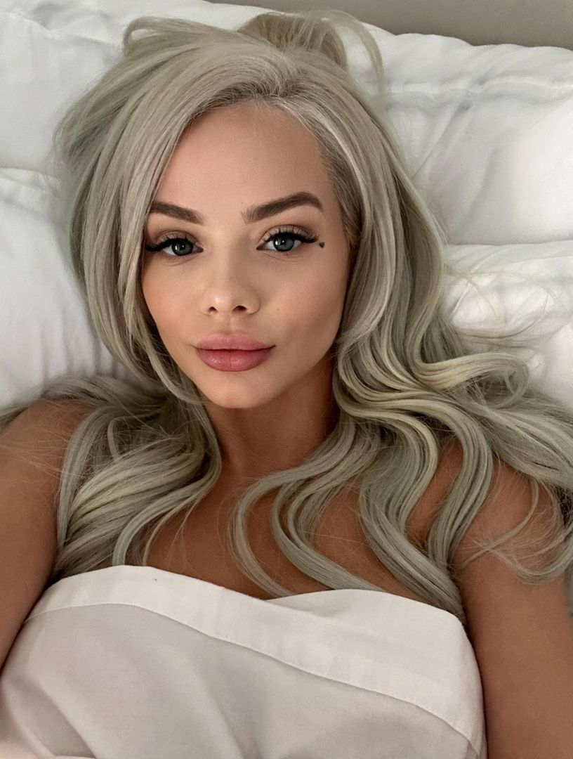 Eine heiße 30-jährige Sexgöttin wartet auf Sie!