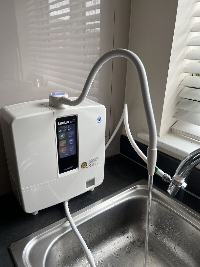Brandneue Enagic Kangen K8 Wasserionisierer alkalisierte