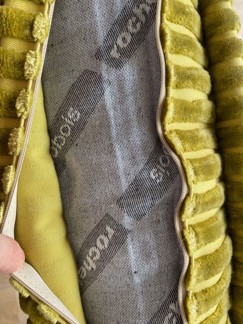 Ein sehr schönes Mah Jong Sofa - von Roche Bobois -im Missoni-Stoff!