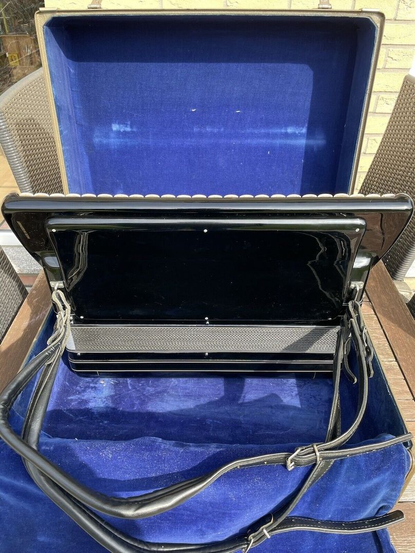 Hohner Akkordeon Morino V N 5-chörig