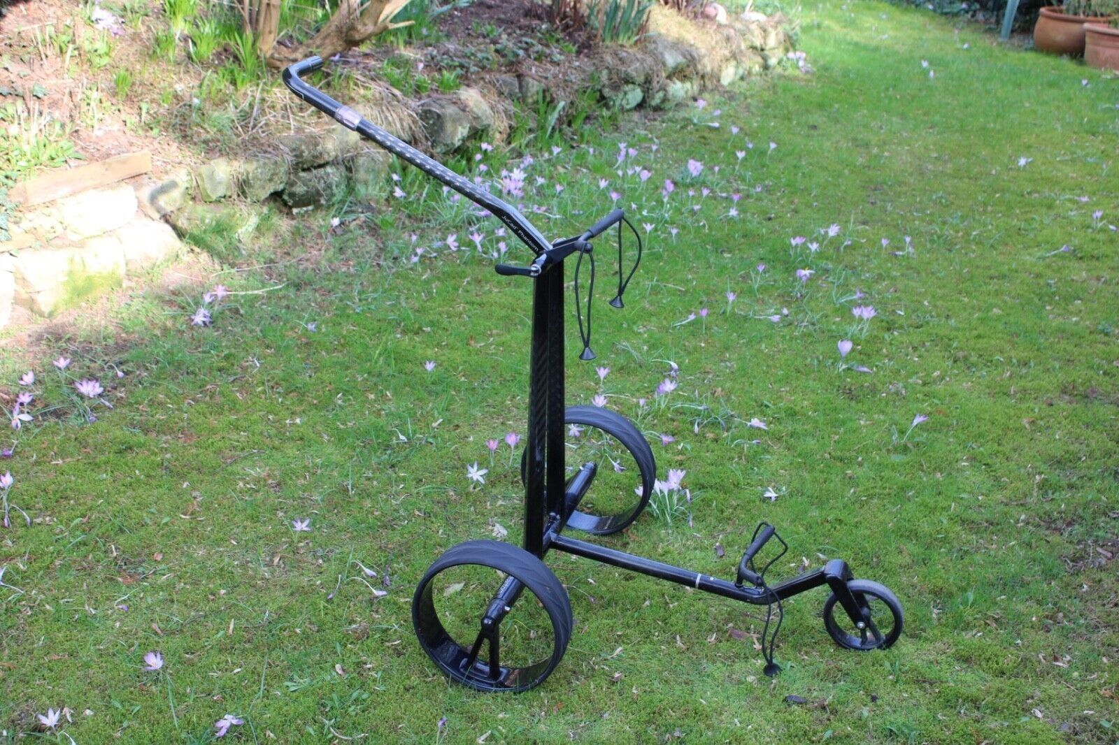 JuCad Phantom Carbon Schwarz mit Fernbedienung Golf Elektro Trolley top