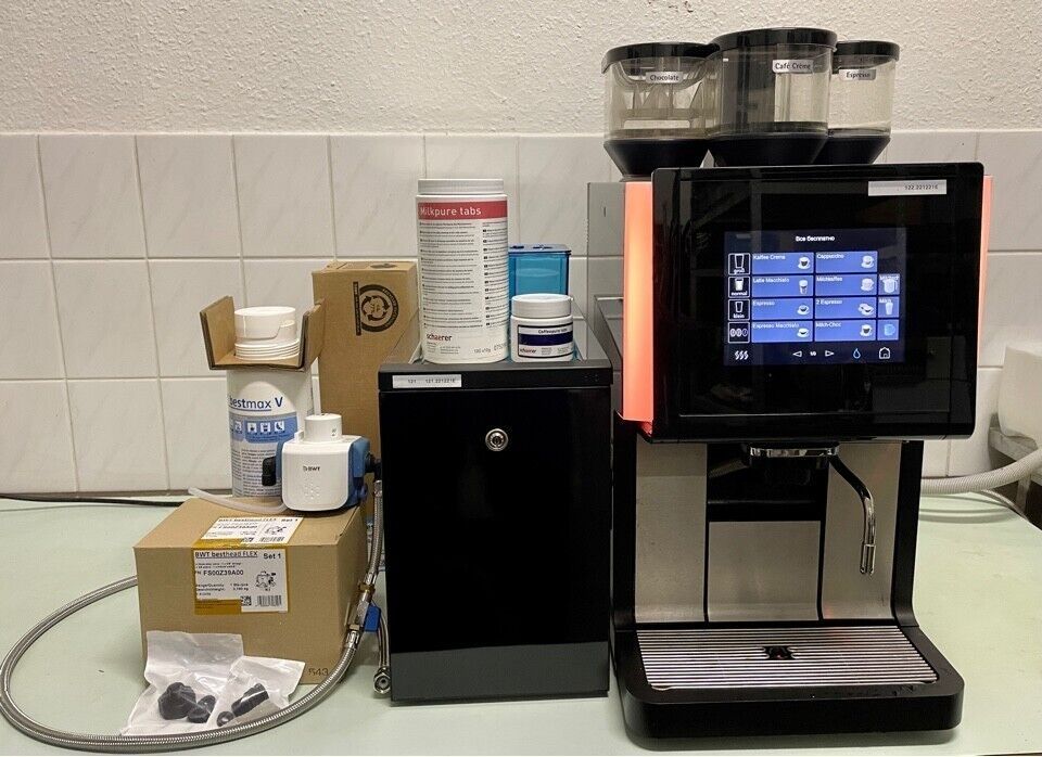 WMF 1500S Kaffeevollautomat mit Milchkühler, überholt + Pflegeset