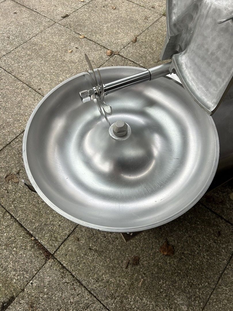 ADE KUTTER FLEISCHKUTTER CUTTER Tischkutter 11 Liter , 1 Gang 380 Volt