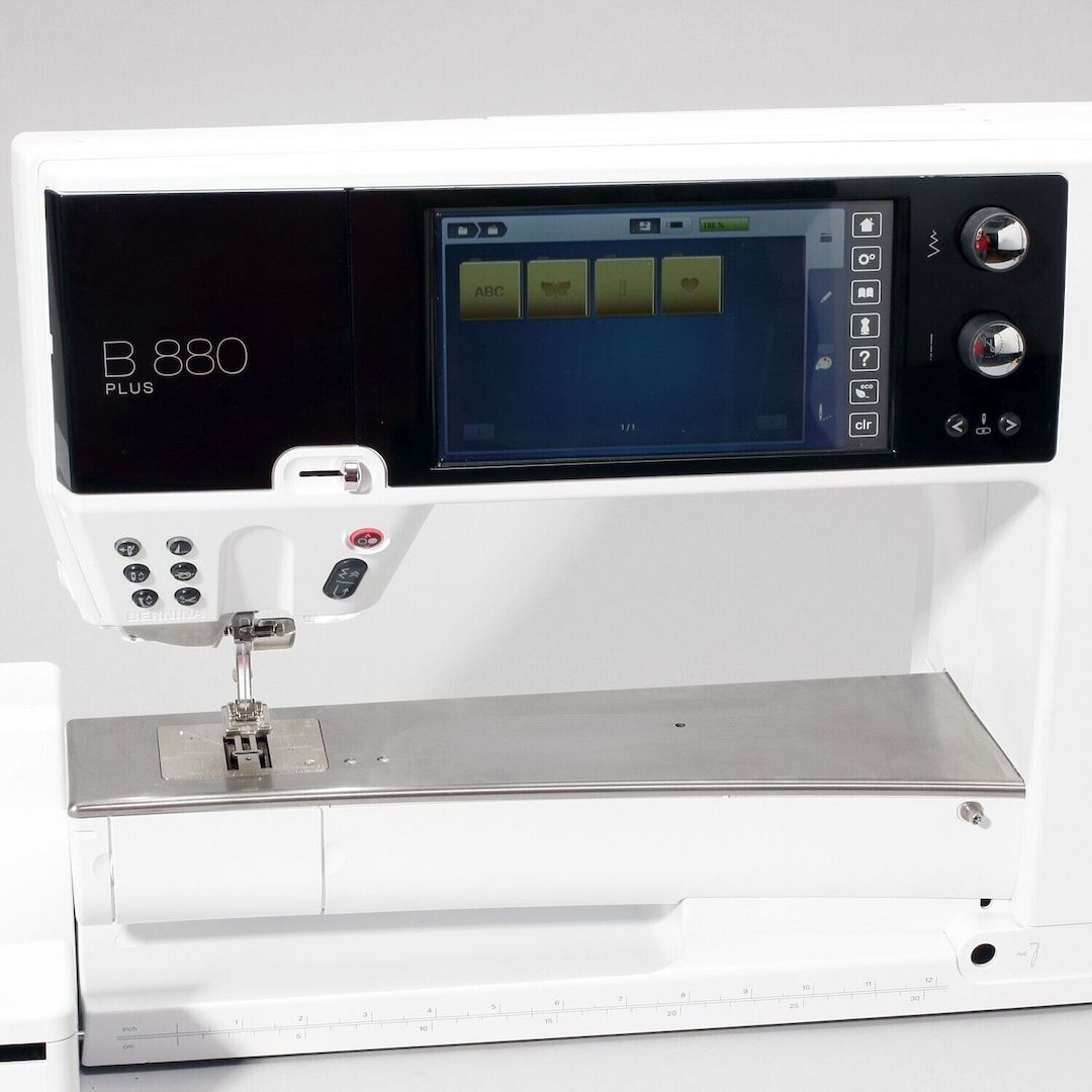 Bernina B 880 PLUS mit Standard-Stickmodul (ohne SDT) gebraucht