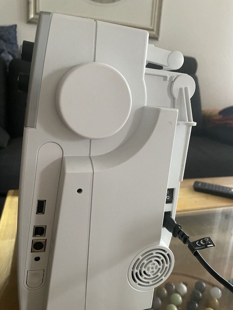 BERNINA b570 QE Nähmaschine