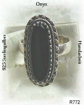 Ring, 925 Silber mit gefassten Onyxstein