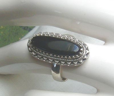 Ring, 925 Silber mit gefassten Onyxstein