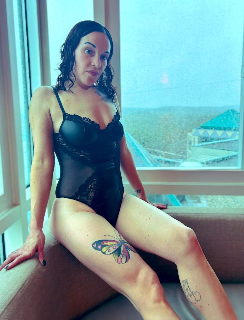 VERFÜGBAR FÜR RESPEKTVOLLE MÄNNER