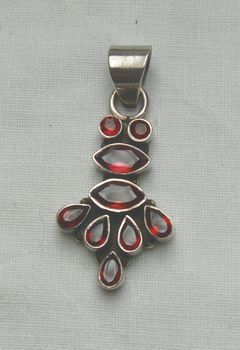 Granatanhänger, 925 Silber, massiv