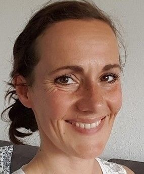 Feste (nackt)  Beziehung gesucht