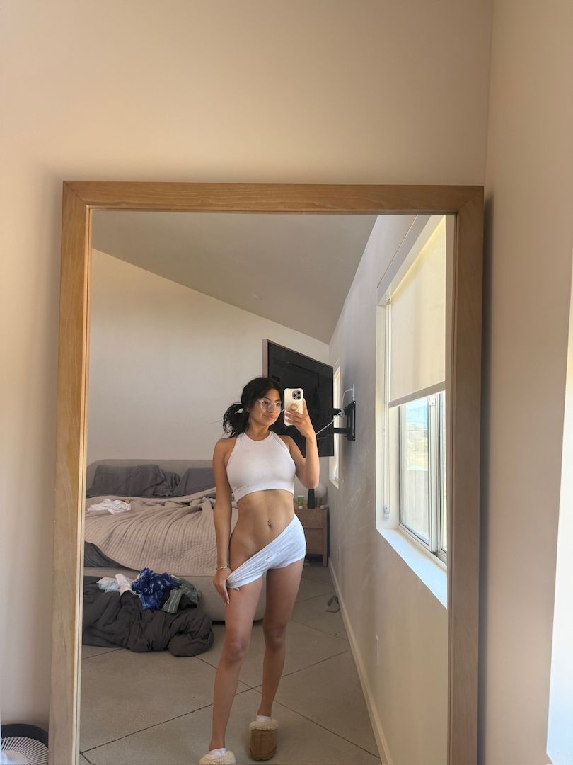 Erotische, langbeinige, reife Deutsche