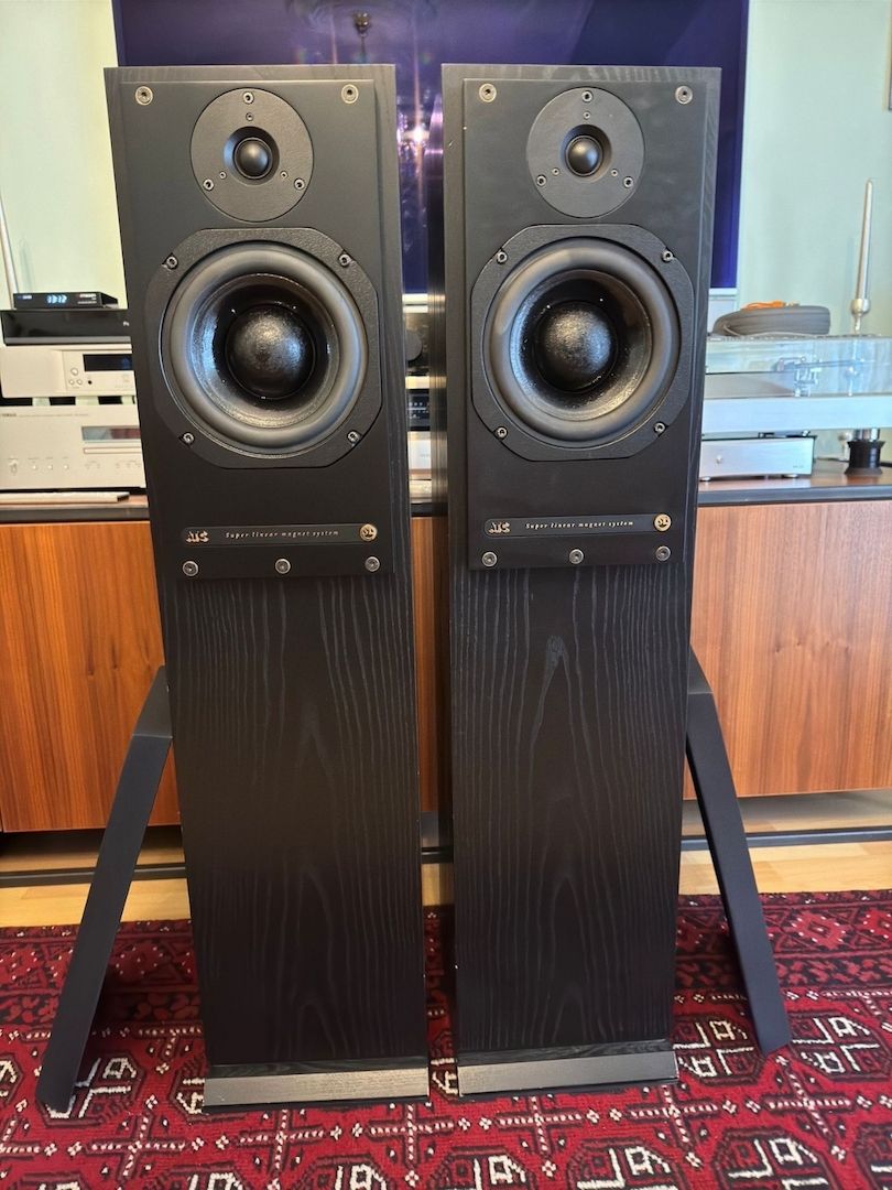 ATC SCM20ASLT Aktiver Standlautsprecher