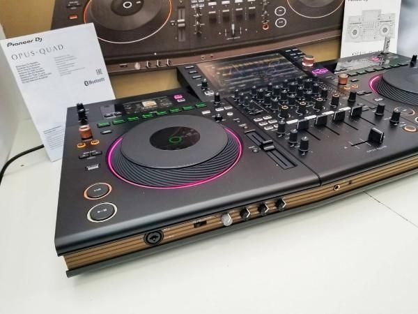 Pioneer OPUS-QUAD, Pioneer XDJ-RX3, Pioneer XDJ-XZ, Pioneer DDJ-FLX10, AlphaTheta XDJ-AZ, OMNIS-DUO