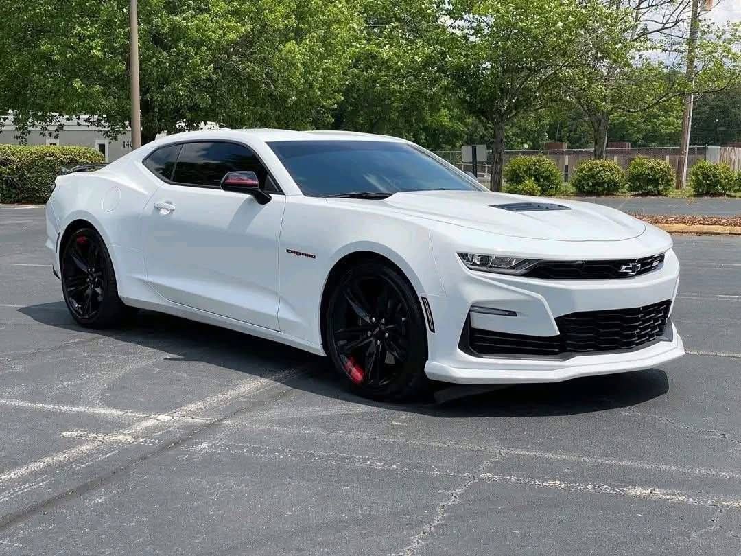 Chevrolet Camaro 1SS, Baujahr 2021.