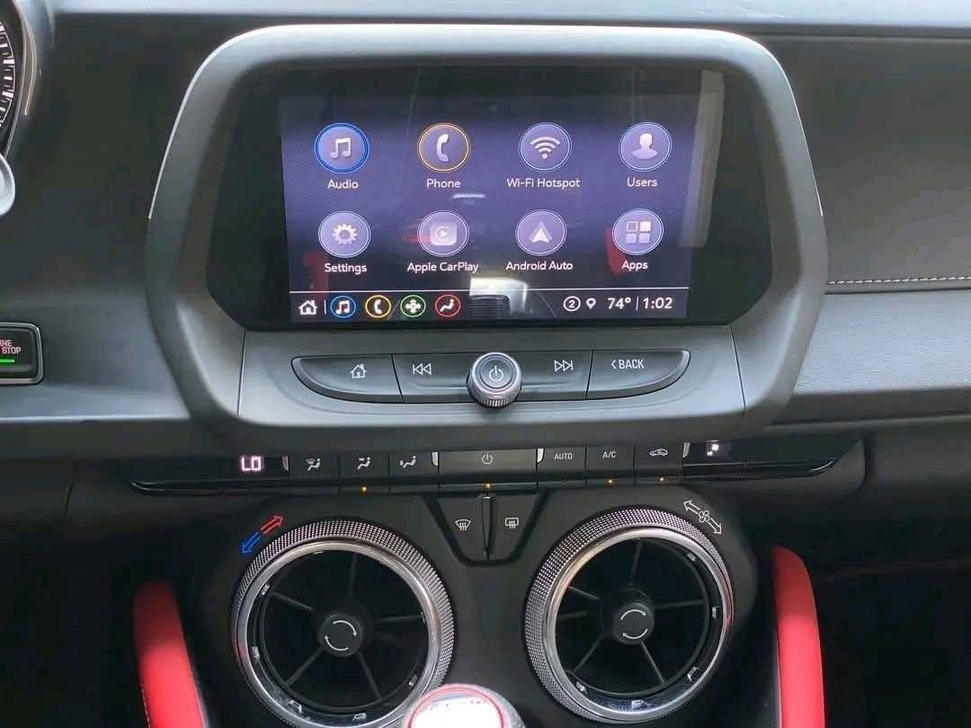 Chevrolet Camaro 1SS, Baujahr 2021.