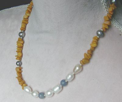 Edelsteinkette mit Perlen, den Jade und den Blauquarz