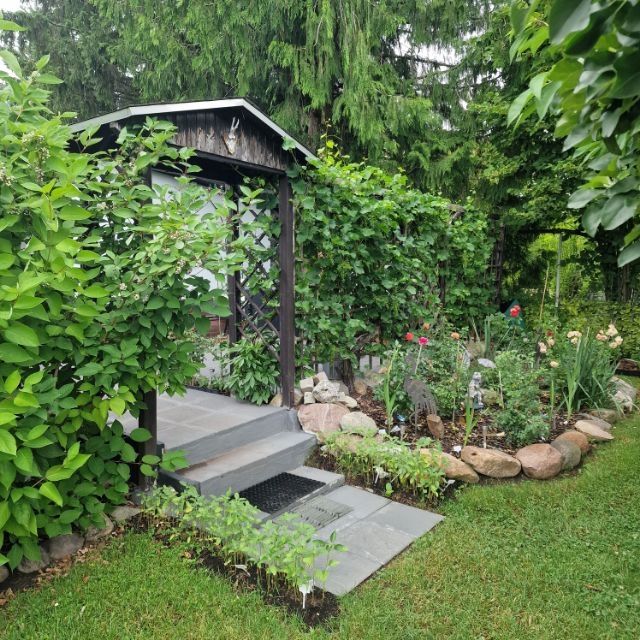 Idyllischer Kleingarten Garten 400 qm Steinhaus Bad Küche