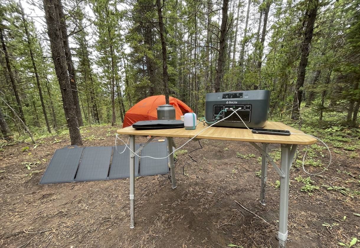 BioLite Basecamp 1500 Lithium Solar Tragbares Kraftwerk