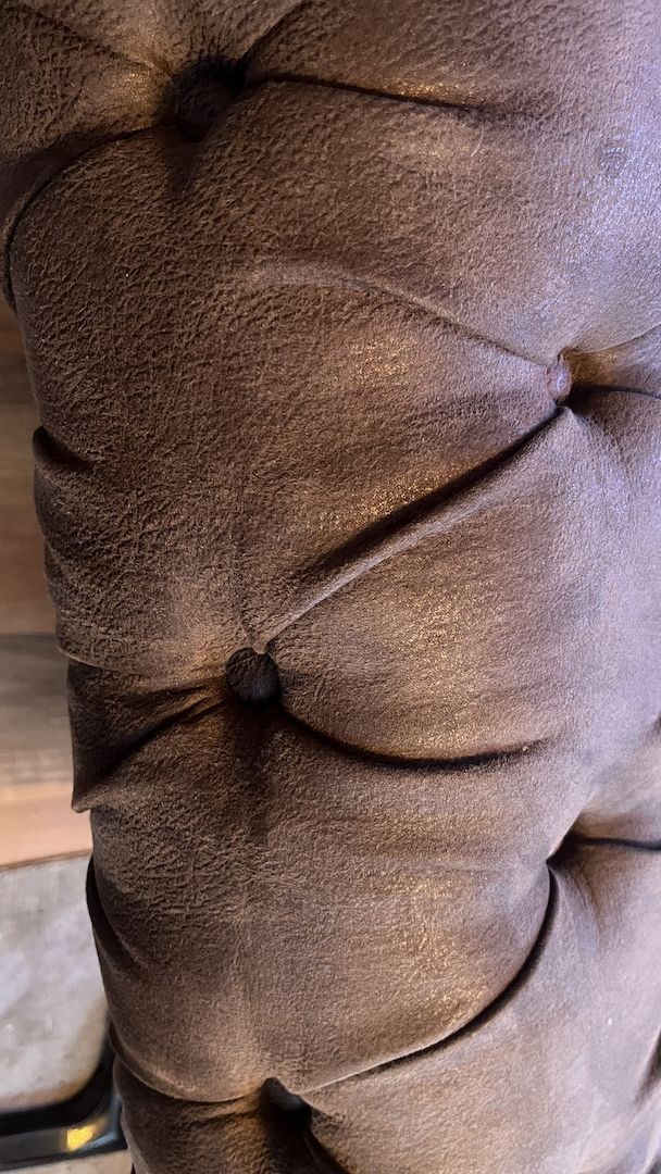 5-Sitz Chesterfield Couch in sehr gutem Zustand