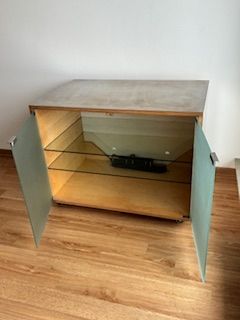 TV Rack auf Rollen Einzelstück
