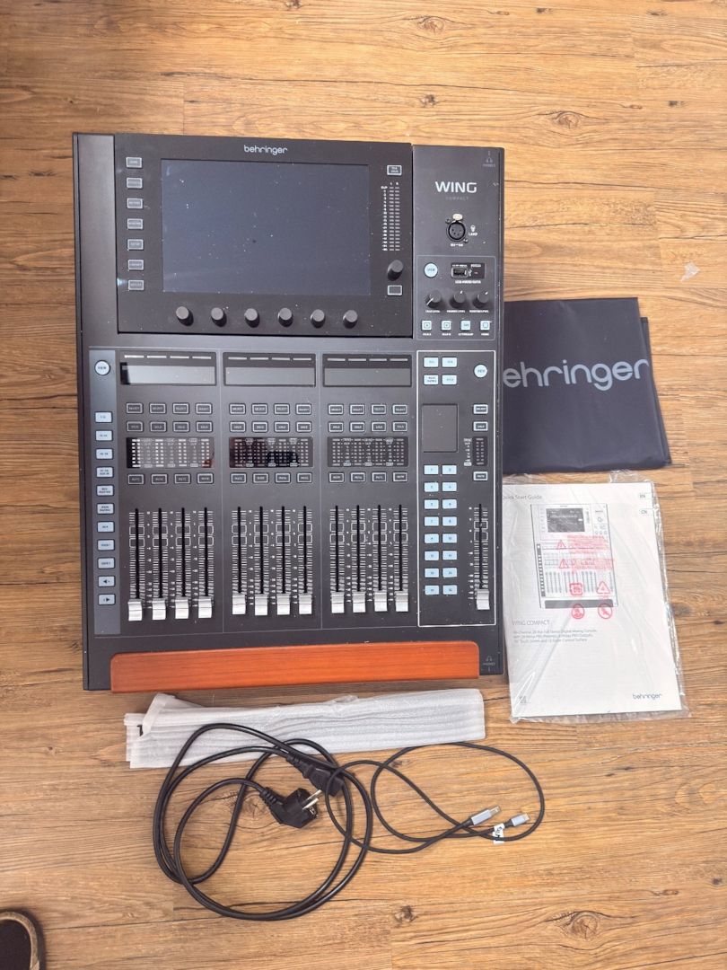 Behringer  Wing  Compact WIE NEU
