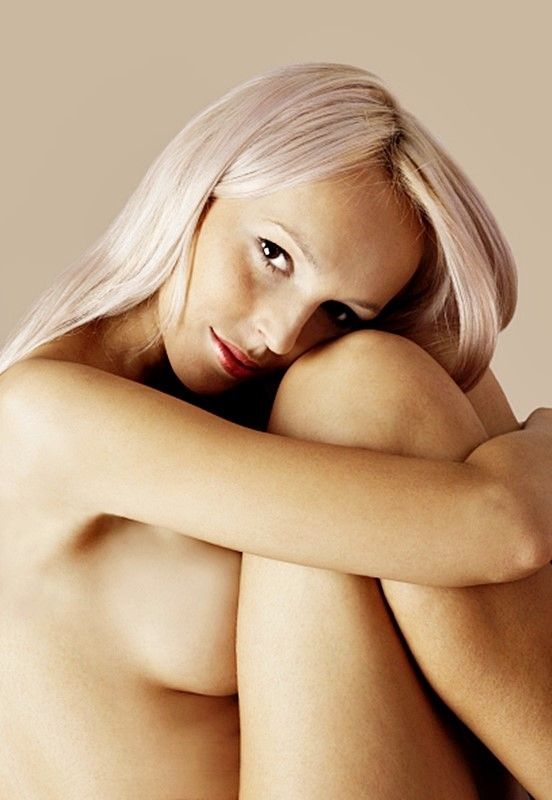 Blonde Schönheit! Lass uns gemeinsam verwöhnen!