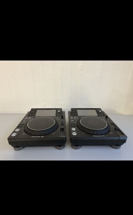 DJ Player 2 x Pioneer XDJ-1000MK2
