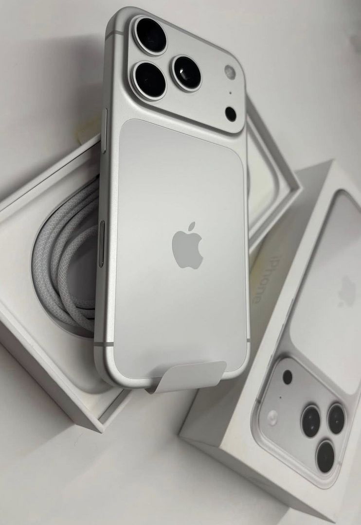 Apple iPhone 17 Pro Max | iPhone 17 Pro | iPhone 17 | iPhone Air | iPhone 16 Pro | iPhone 16 Pro Max